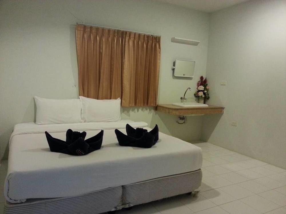 Boom Boom Beach Resort Laem Sing Chanthaburi Extérieur photo