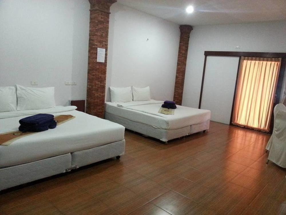 Boom Boom Beach Resort Laem Sing Chanthaburi Extérieur photo