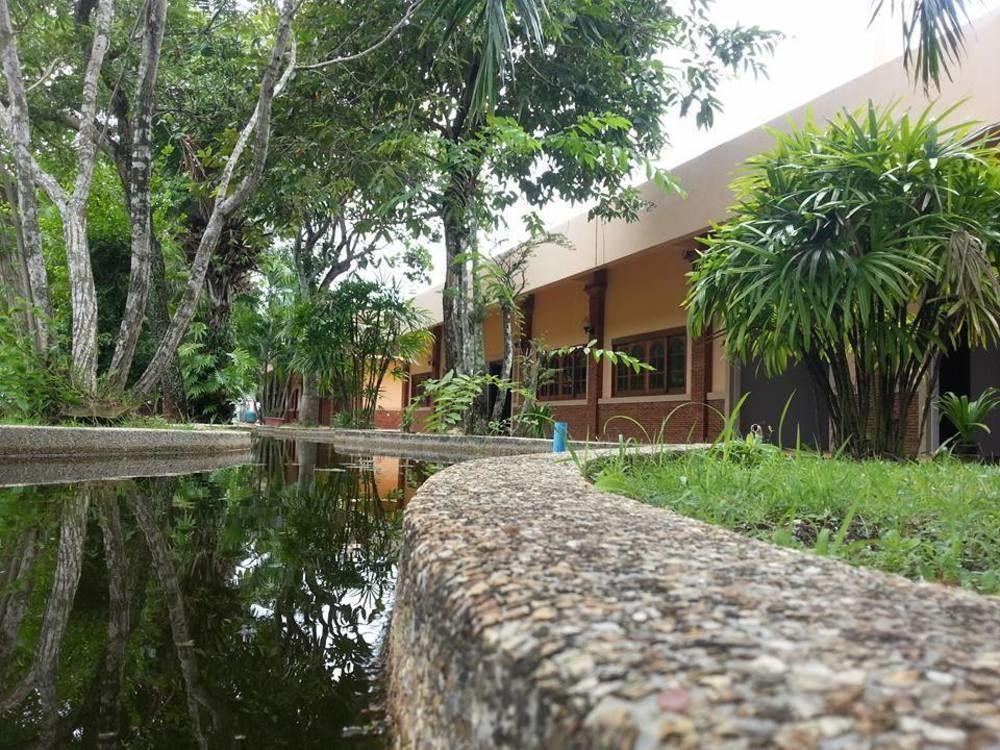Boom Boom Beach Resort Laem Sing Chanthaburi Extérieur photo