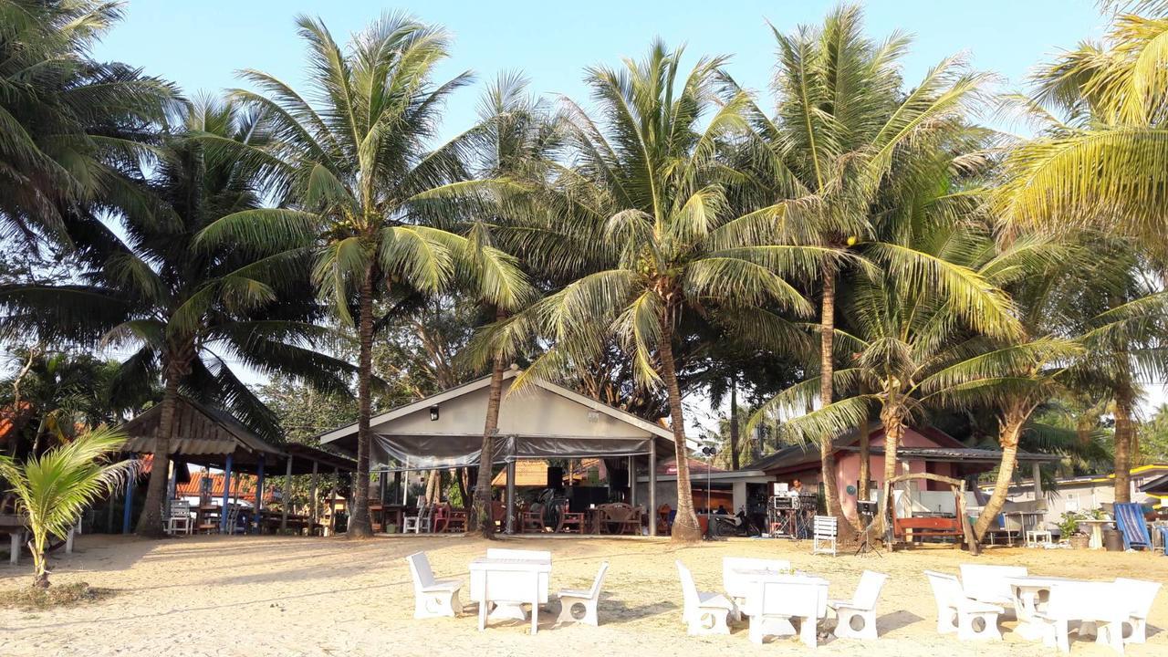 Boom Boom Beach Resort Laem Sing Chanthaburi Extérieur photo