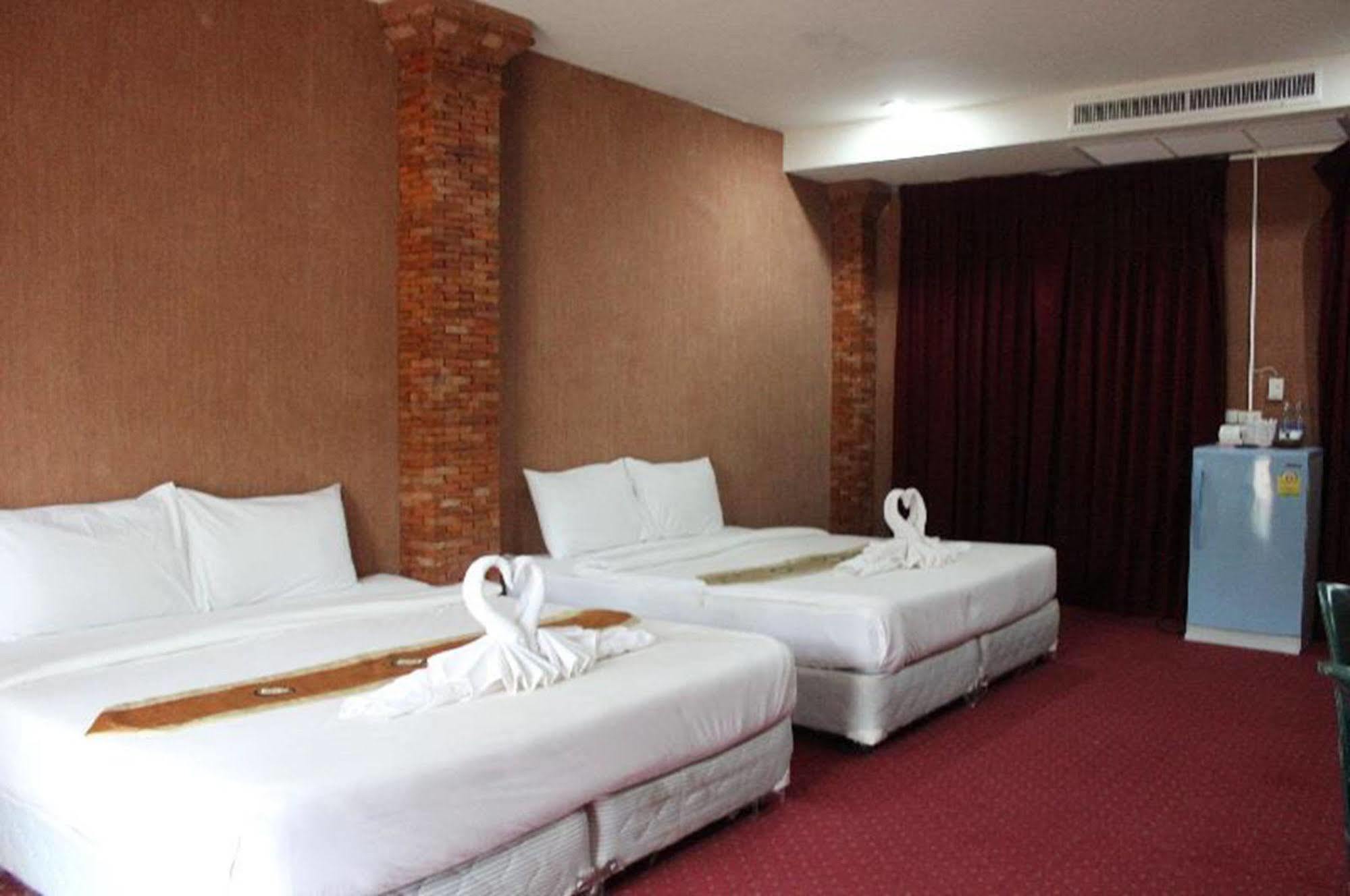 Boom Boom Beach Resort Laem Sing Chanthaburi Extérieur photo
