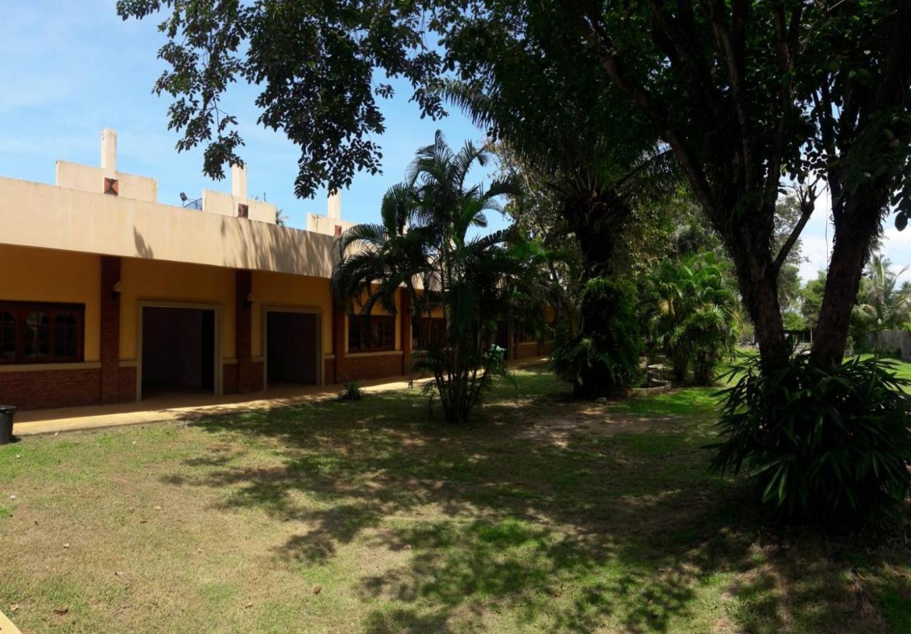 Boom Boom Beach Resort Laem Sing Chanthaburi Extérieur photo